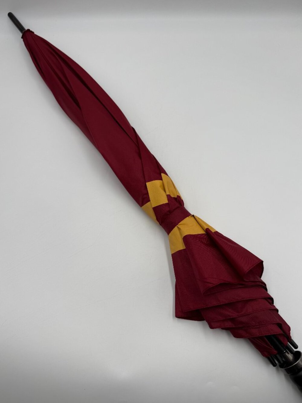 Universal Studios Wizarding World of Harry Potter Gryffindor Umbrella Red & Gold